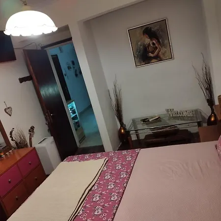 Private In Shared House * סלוניקי